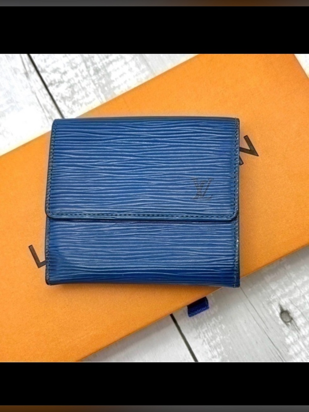 AUTHENTIC Louis Vuitton Marco Wallet. Previously owned. Blue.